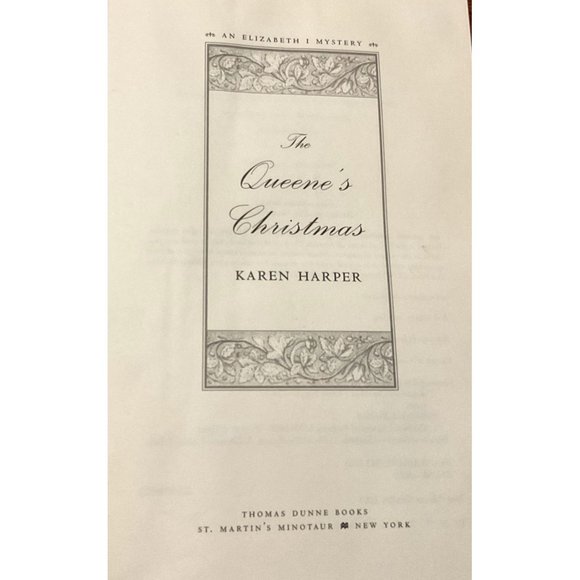 THE QUEENE'S CHRISTMAS BOOK KAREN HARPER HARD COVER BOOK DUST JACKET MYSTERY - Picture 4 of 6
